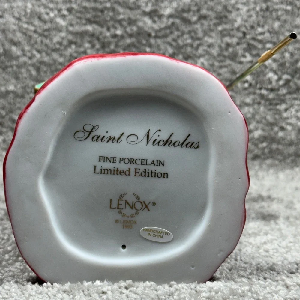 Lenox Saint Nicholas Porcelain Figurine International Santa Limited Edition 1993